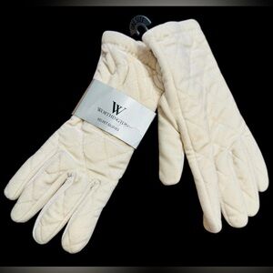 New Worthington velvet gloves one size stretch quilted